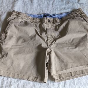 Tommy Hilfiger Men's Khaki Flat Front Shorts